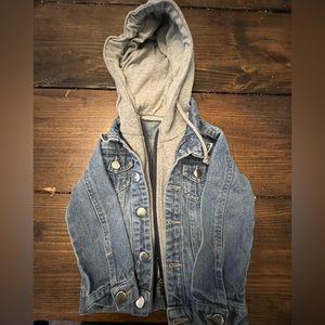 Boys/Girls size 3-4 jean jacket!